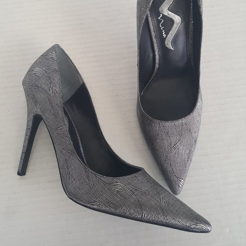MINA SILVER Metallic HEELS Sz 10 4.5" Pointed Toe NEW